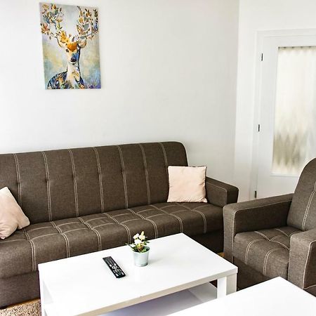 Apartman Reggie - Pec Pod Snezkou Exteriör bild