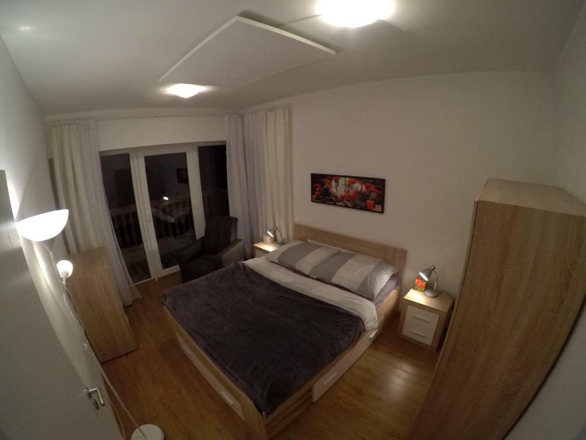 Apartman Reggie - Pec Pod Snezkou Exteriör bild