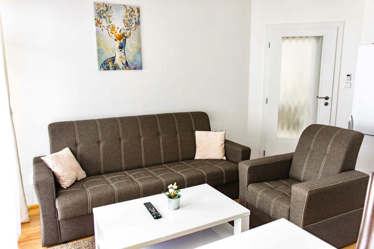 Apartman Reggie - Pec Pod Snezkou Exteriör bild