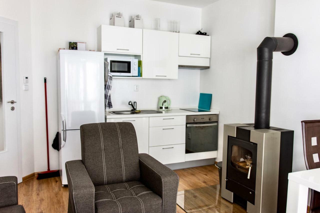 Apartman Reggie - Pec Pod Snezkou Exteriör bild